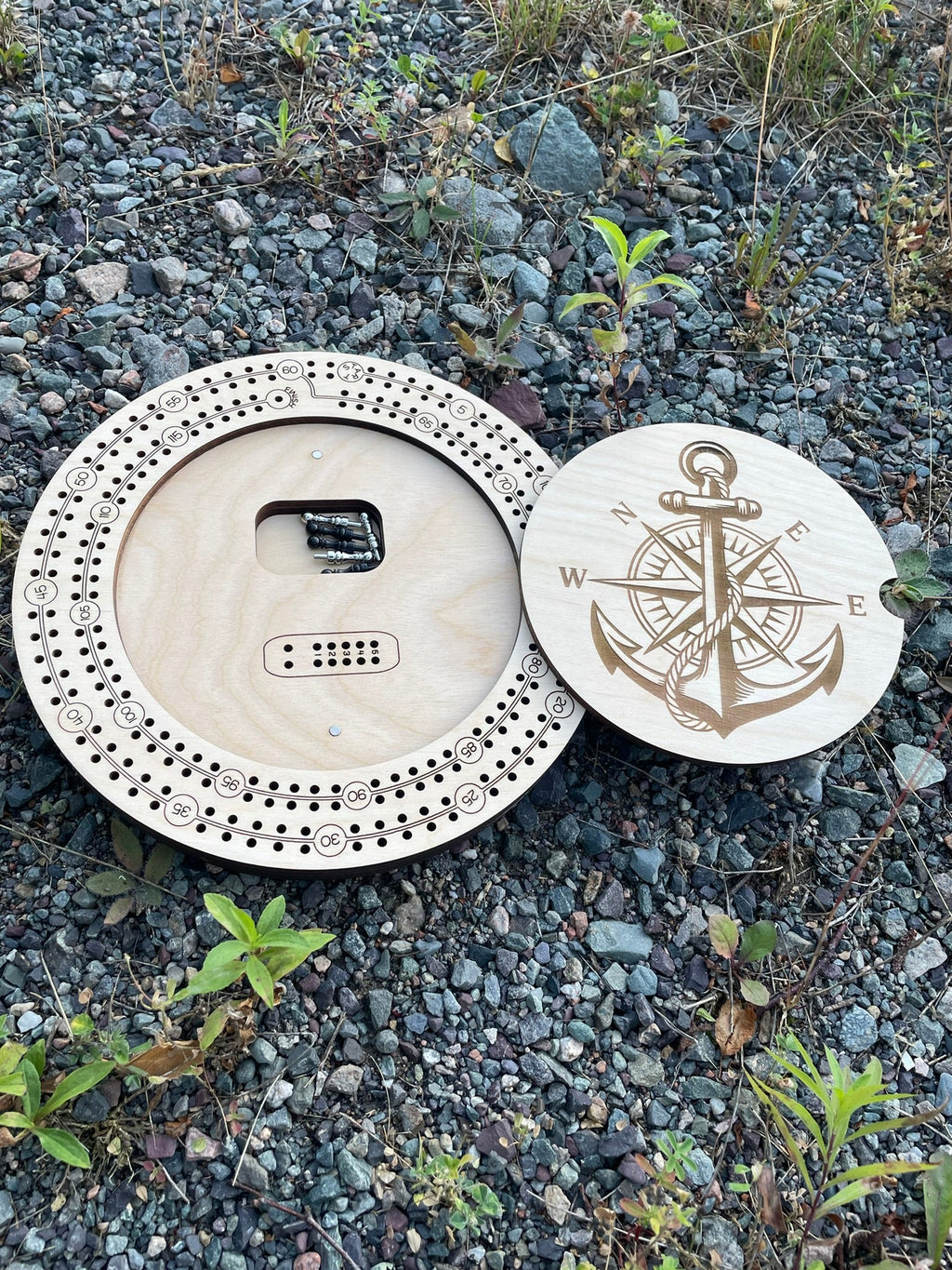 Round Cribbage Board with Peg Storage (2 Player)