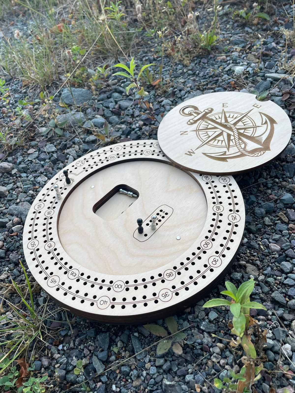 Round Cribbage Board with Peg Storage (2 Player)