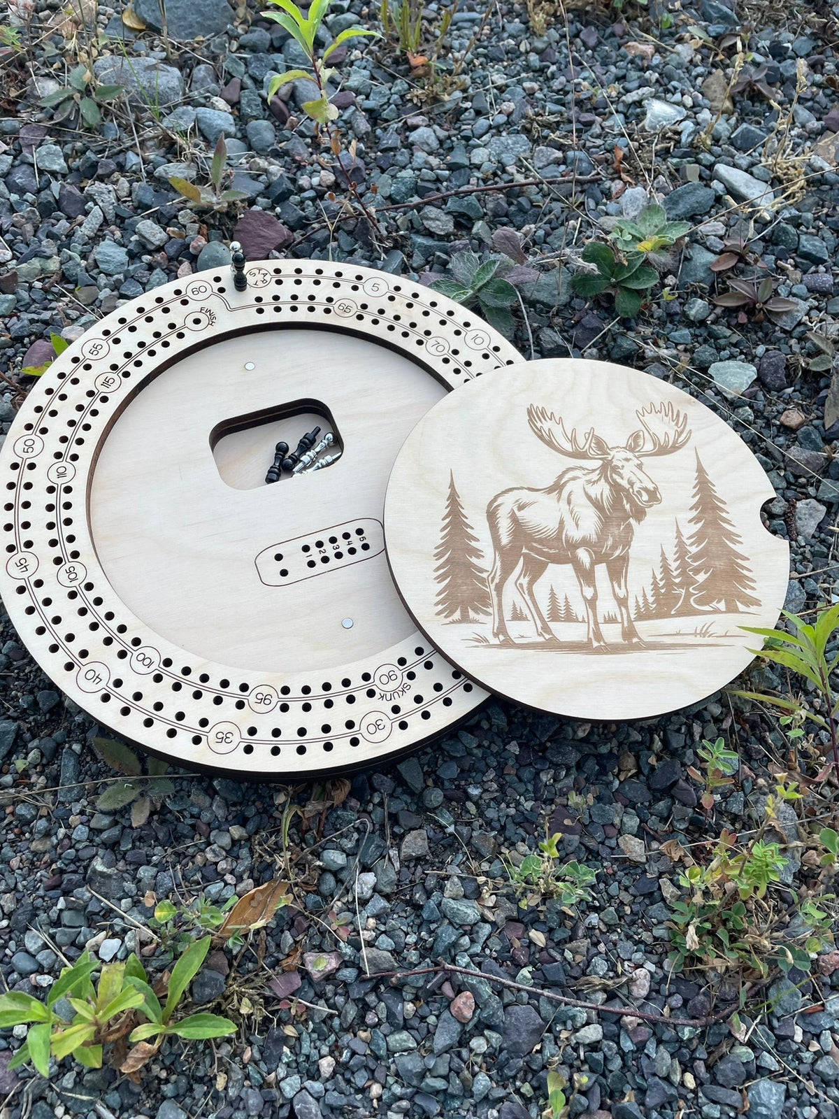 Round Cribbage Board with Peg Storage (2 Player)