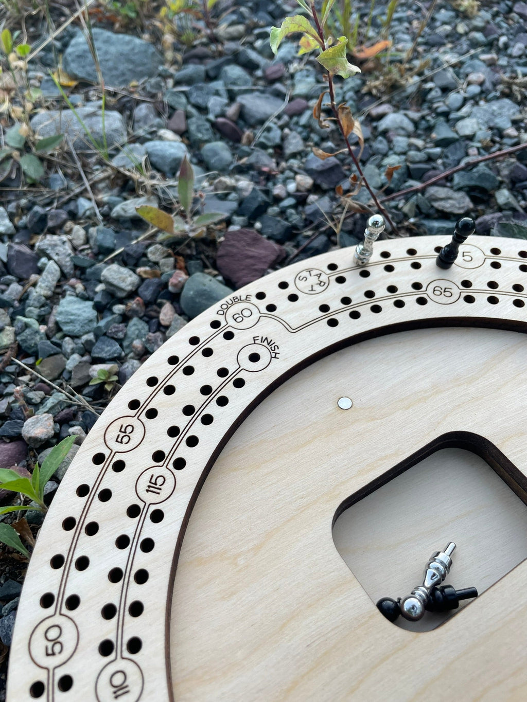 Round Cribbage Board with Peg Storage (2 Player)